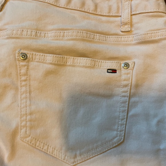 Tommy Hilfiger light pink shorts - Picture 6 of 7
